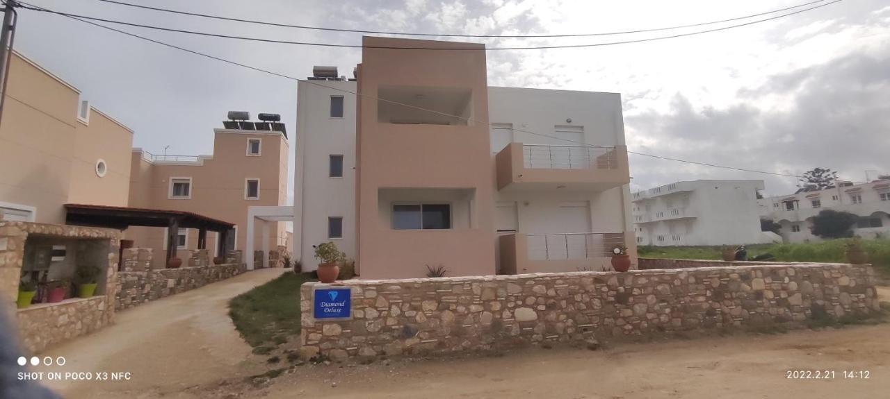 Diamond Deluxe Apartments Pool&Bar ماستيخاري المظهر الخارجي الصورة