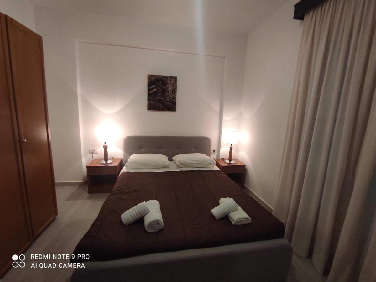 Diamond Deluxe Apartments Pool&Bar ماستيخاري المظهر الخارجي الصورة